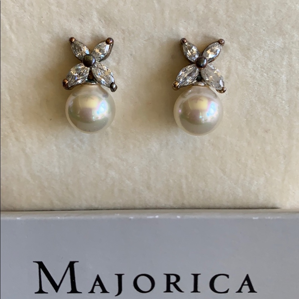 Majorica Pearl and Silver stud earrings with box
